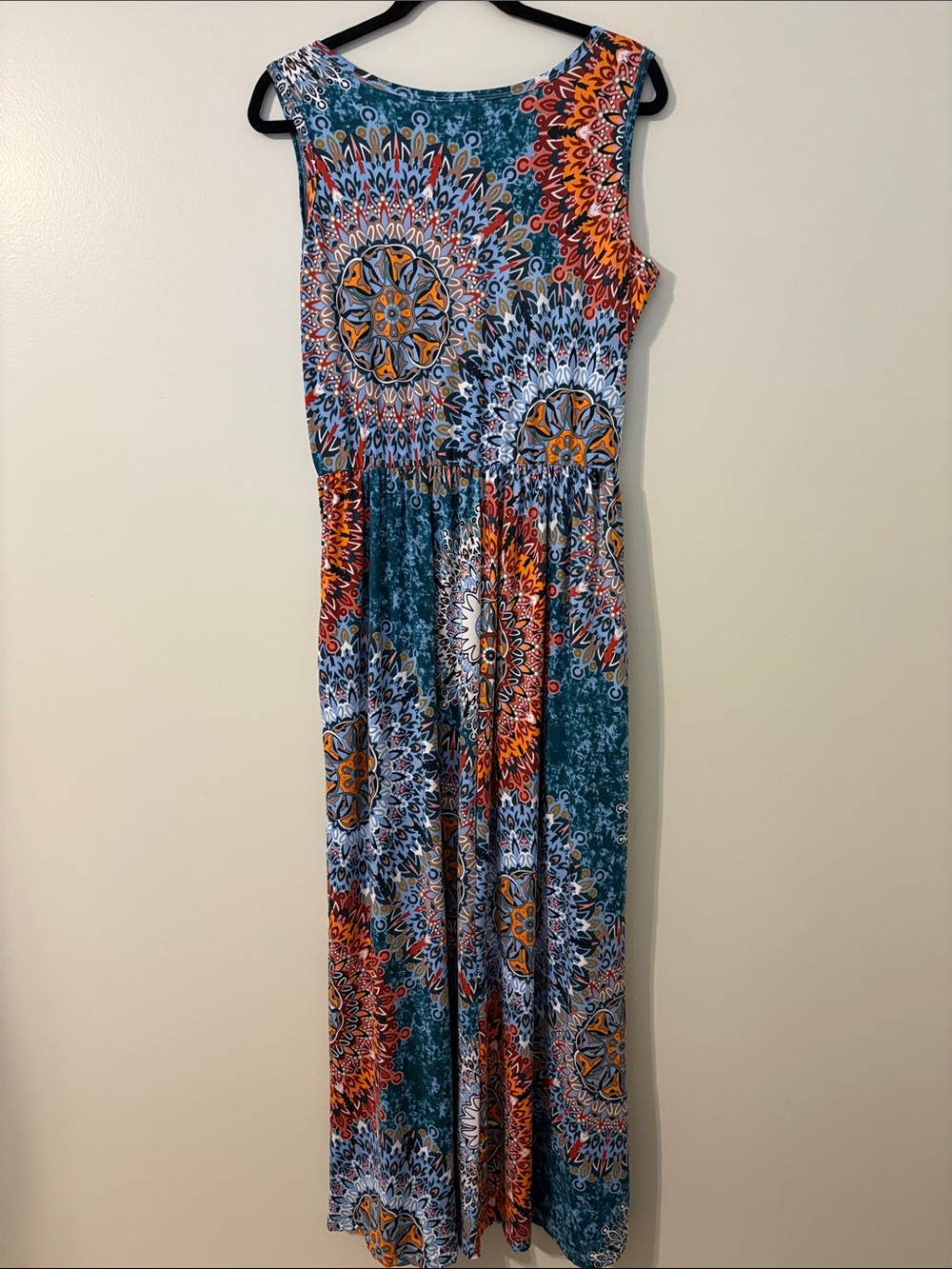 Sleeveless Multicolor Boho Maxi Dress - Blue/Orange Pattern - Picture 2 of 2